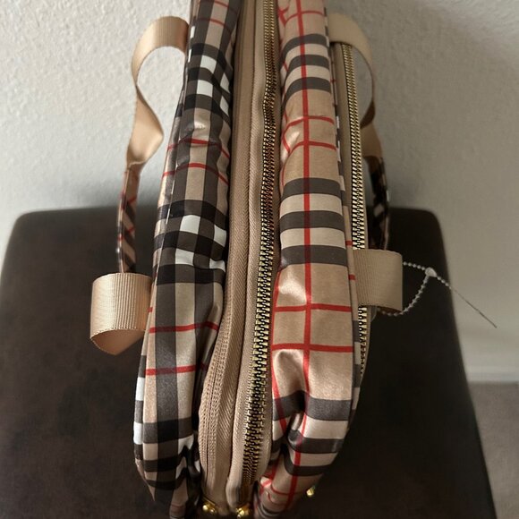 Joy Clean And Chic Expandable Toiletry Case CLASSIC PLAID NWT - Picture 4 of 15